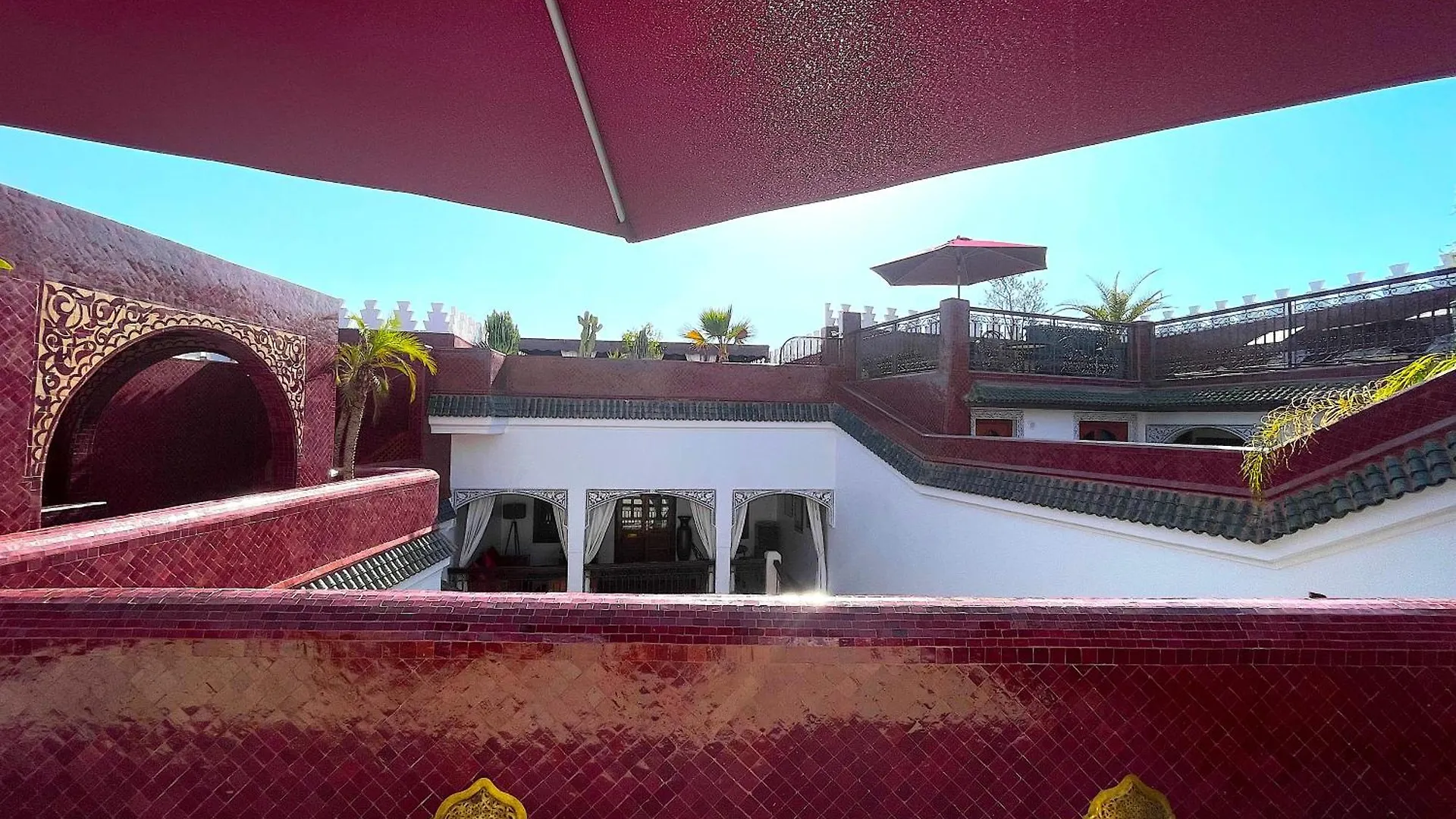 Riad La Perle Rouge مراكش