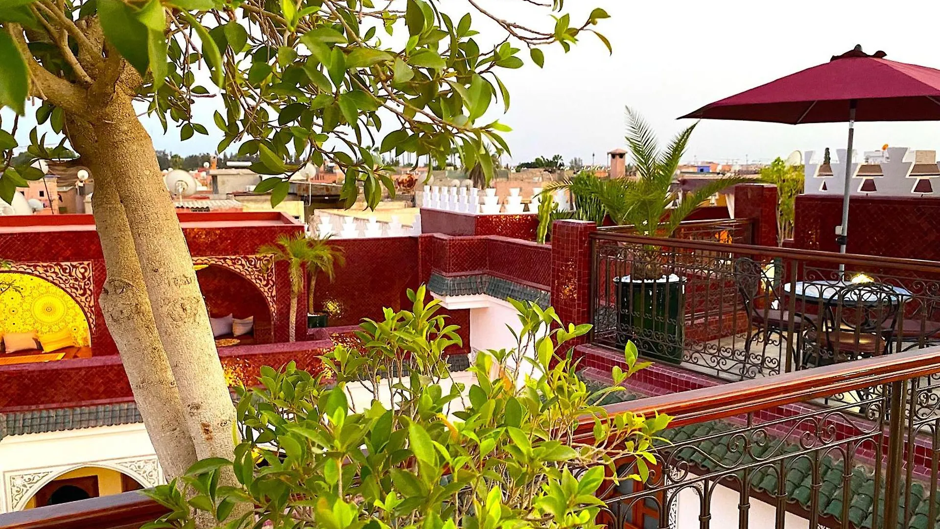 Riad La Perle Rouge مراكش